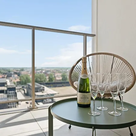 Zilt- Stijlvol Met Panoramisch Zicht Apartament